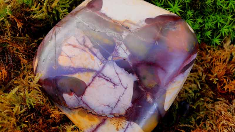 ムーアカイト｜あたたかい大地を映す天然石