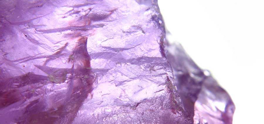 アメジスト、紫水晶のパワーについて。アメジスト（紫水晶）のパワーストーンとしての効果と石言葉