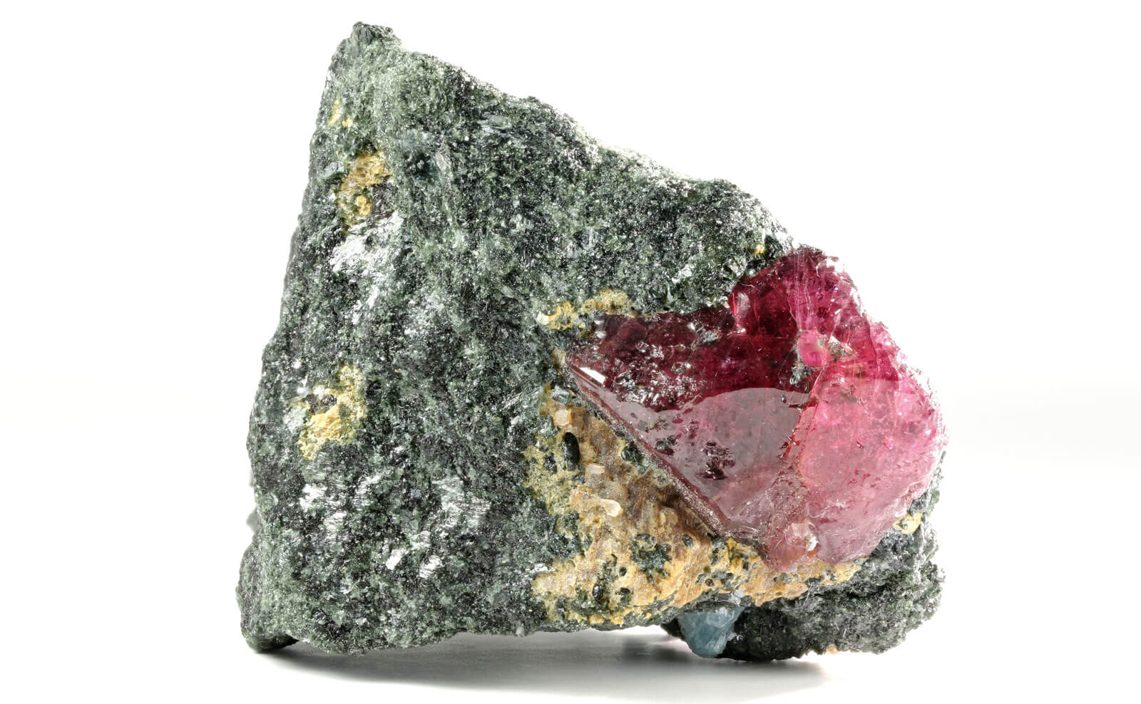 ルビー 意味 特徴 効果を解説