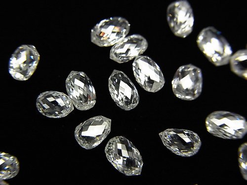 カラーダイヤモンドの種類の中にはホワイトダイヤモンドがある。