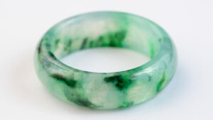 翡翠の見分け方は？